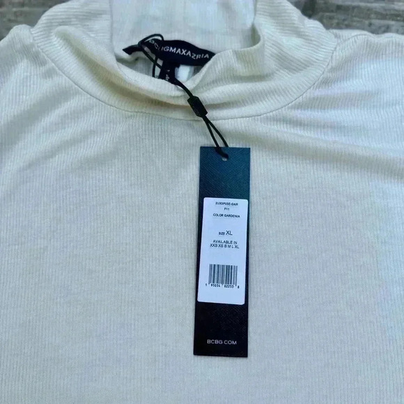 Cream BCBG Mock Neck Knit Top NWT - Picture 4 of 4